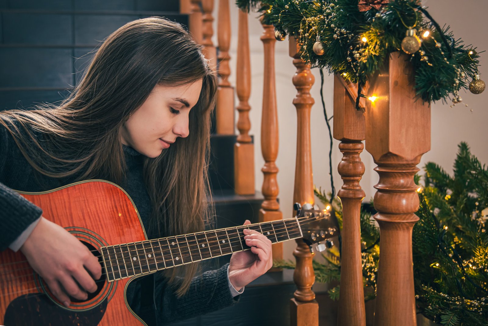loopeando Pele Velentina: The Rising Music Star Forging Her Own Path Beyond Her Famous Parents' Legacy
