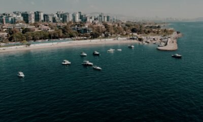 365 Days Boat Scene